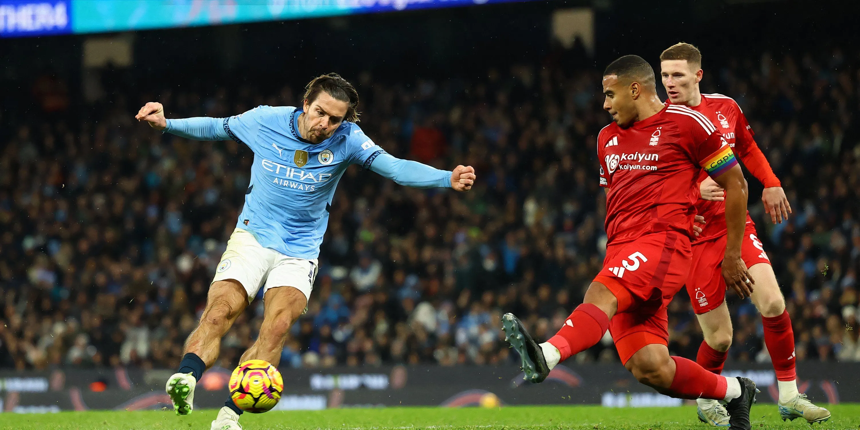 Jack Grealish thi đấu cho Manchester City - sự nghiệp thăng trầm của tiền vệ người Anh