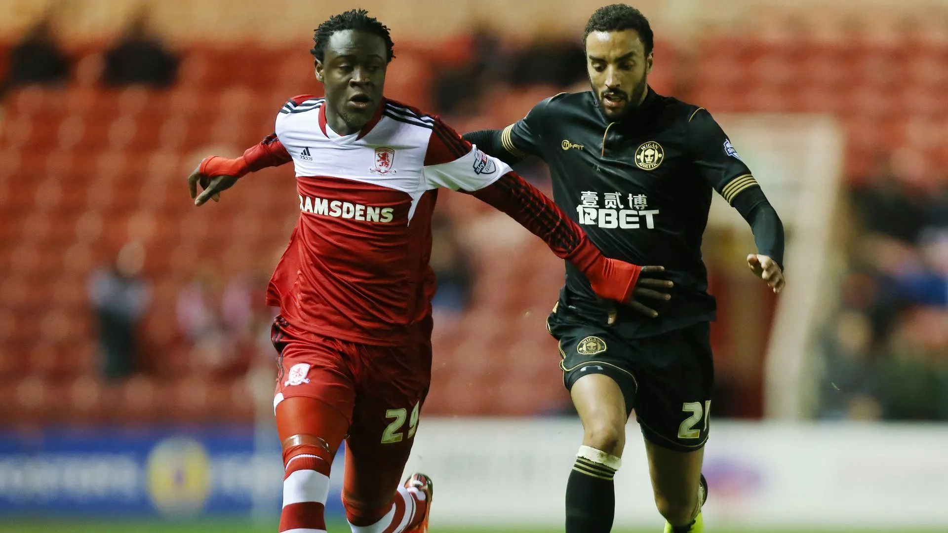 Kei Kamara thi đấu cho Middlesbrough ở giải Championship