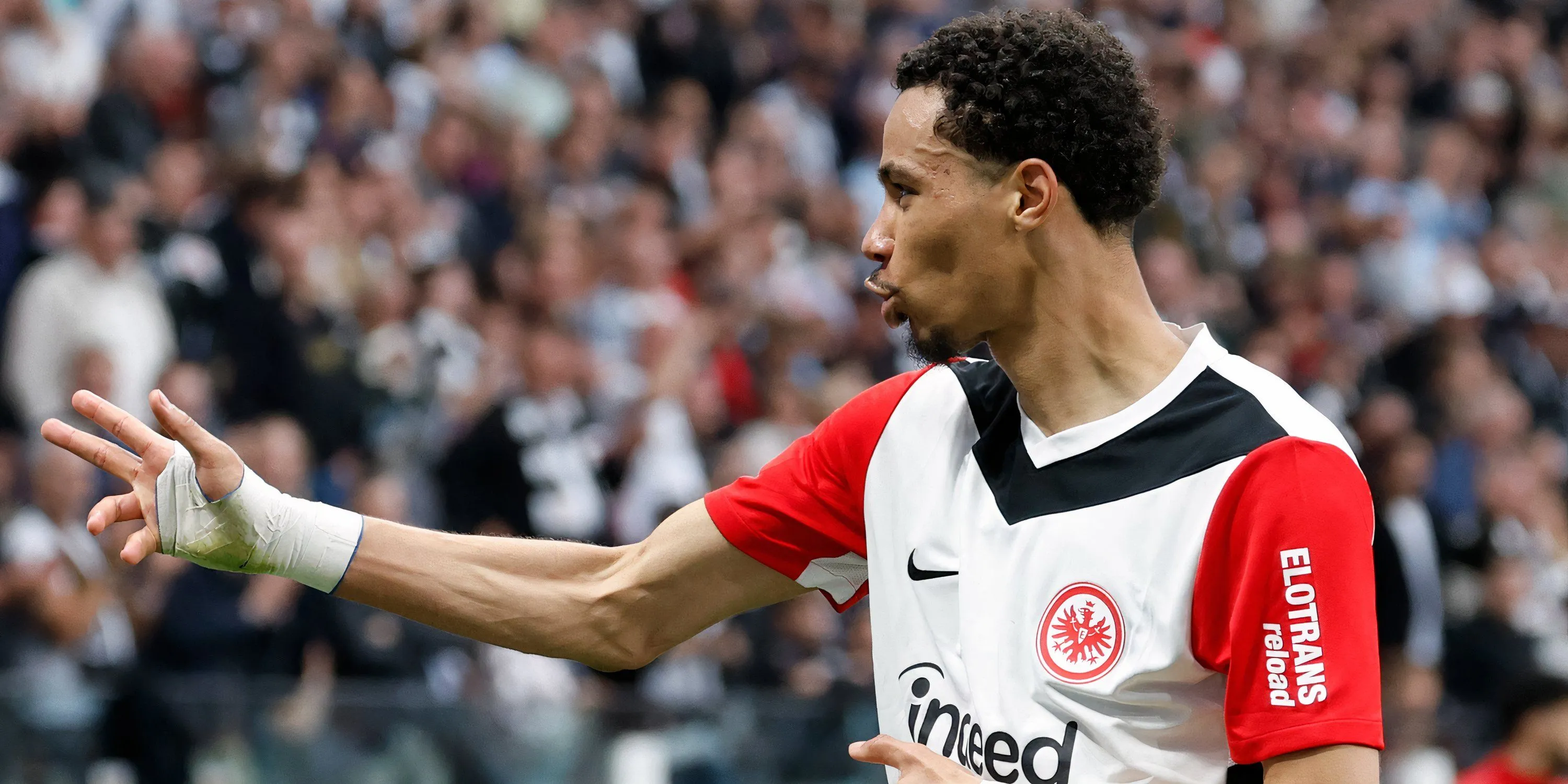 Tiền đạo Hugo Ekitike của Eintracht Frankfurt
