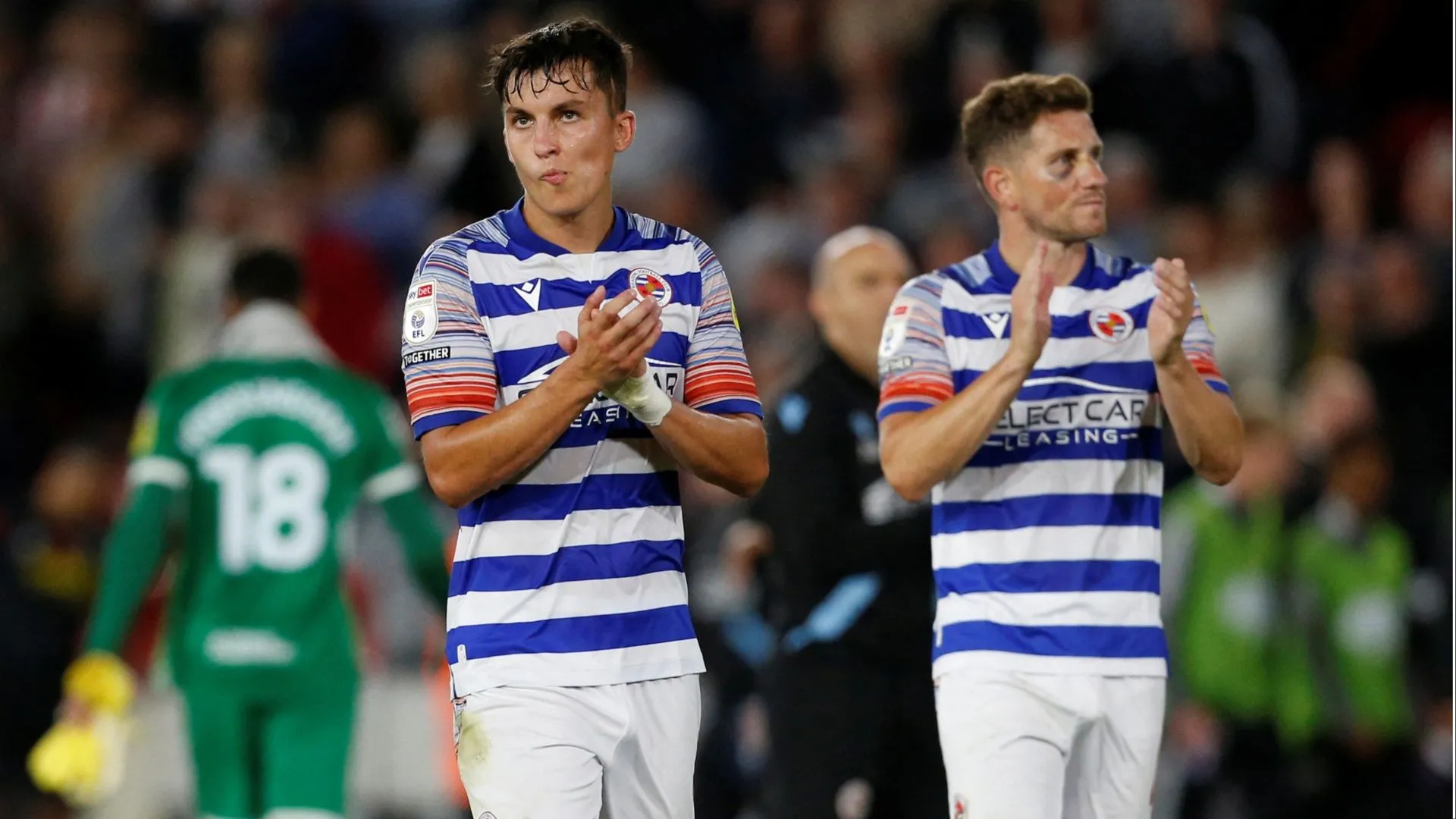Tom McIntyre, trung vệ của Portsmouth