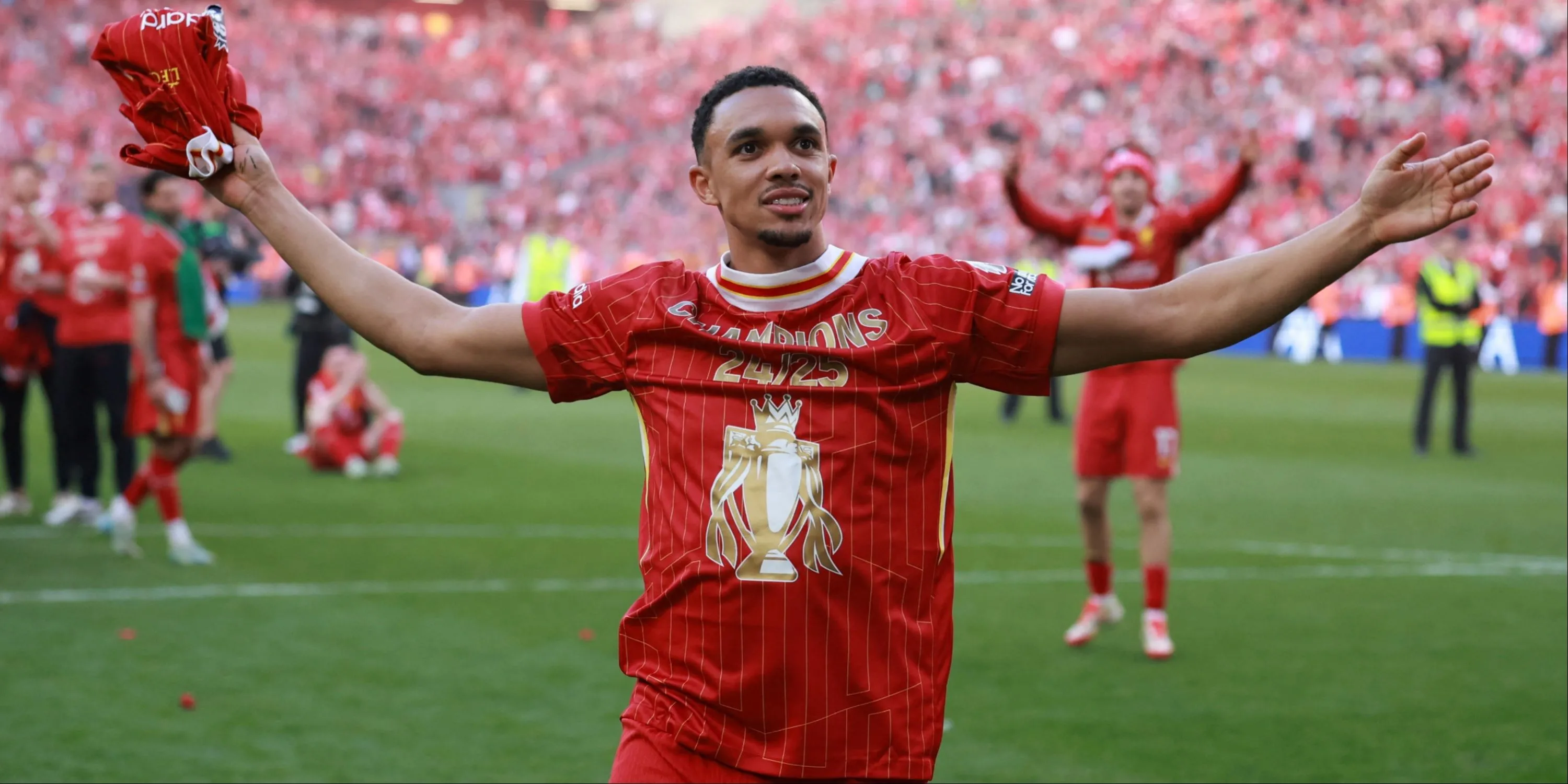 Trent Alexander-Arnold trong màu áo Liverpool - chuẩn bị cho chương mới tại Real Madrid