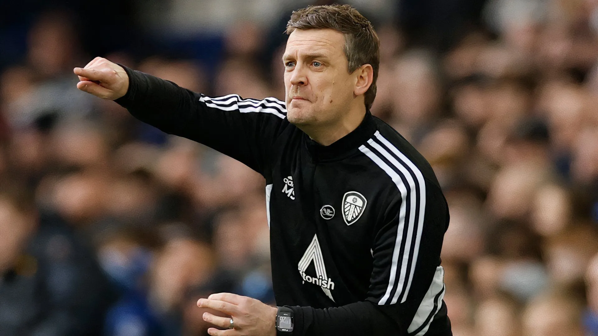 HLV Michael Skubala của Lincoln City