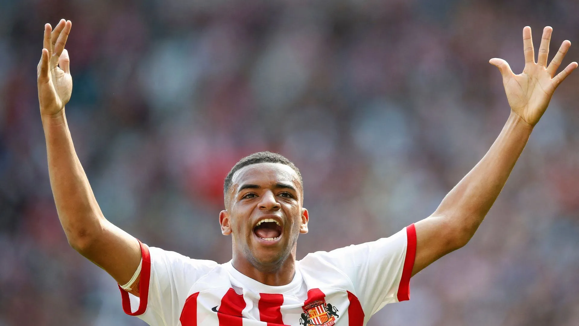 Jewison Bennette trong màu áo Sunderland trước khi rời đi