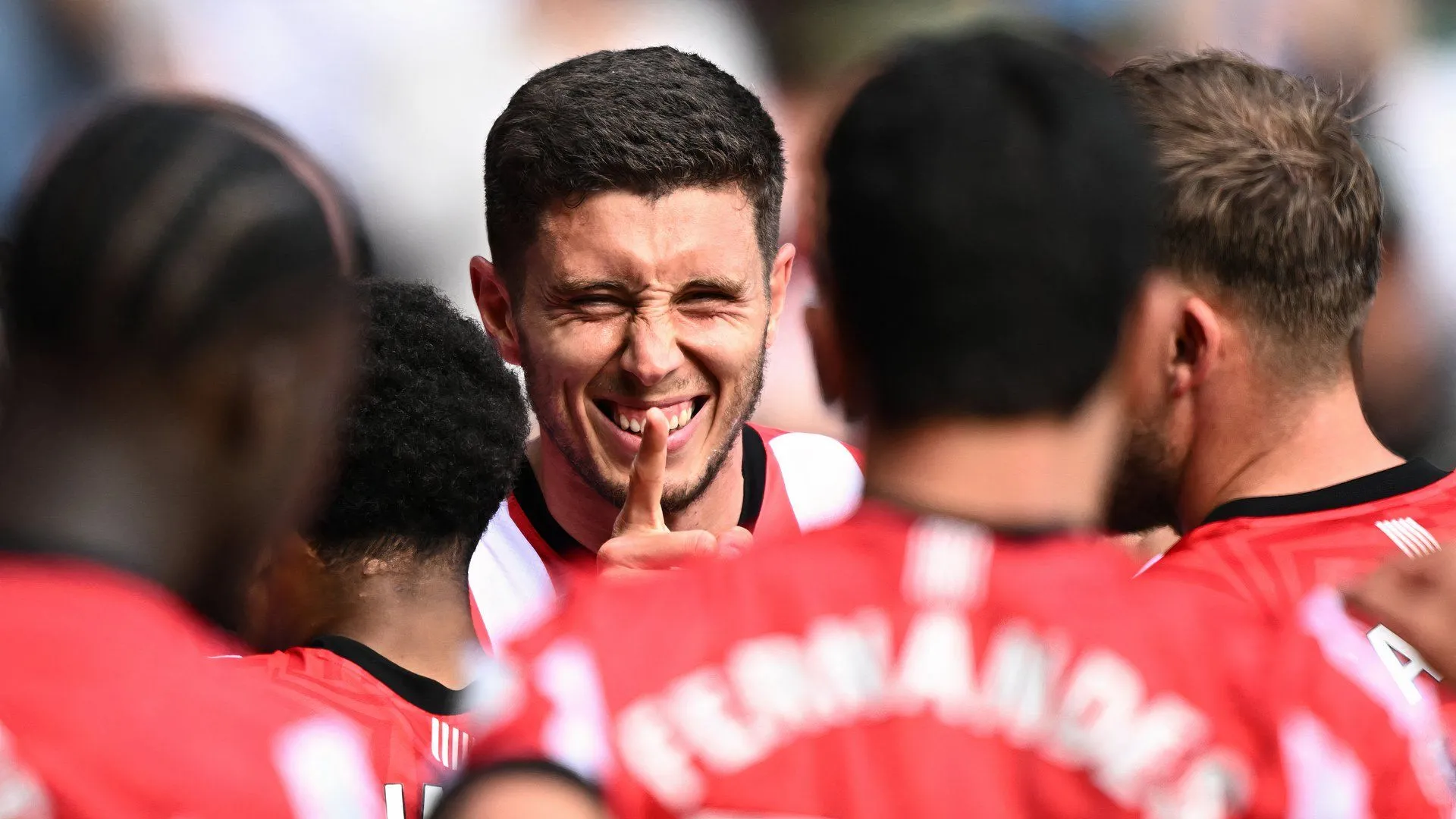 Tiền đạo Ross Stewart được kỳ vọng sẽ là chân sút chủ lực của Southampton ở Championship.