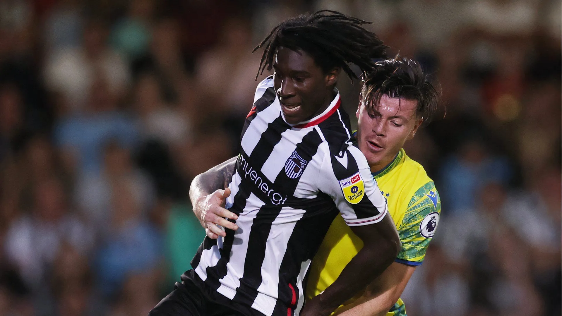 Bim Pepple, tân binh triển vọng của Plymouth Argyle.