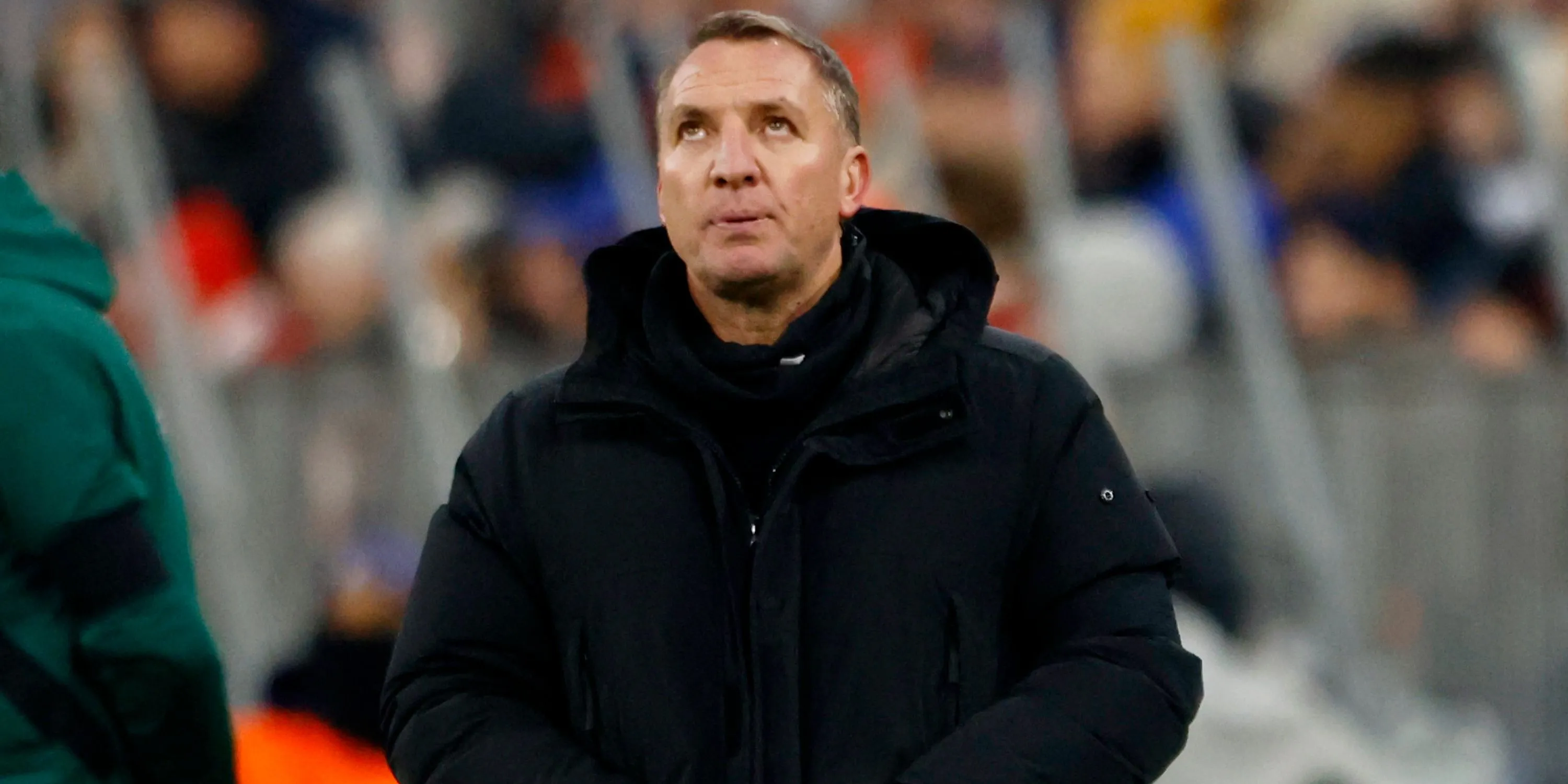 HLV trưởng Celtic Brendan Rodgers trên sân