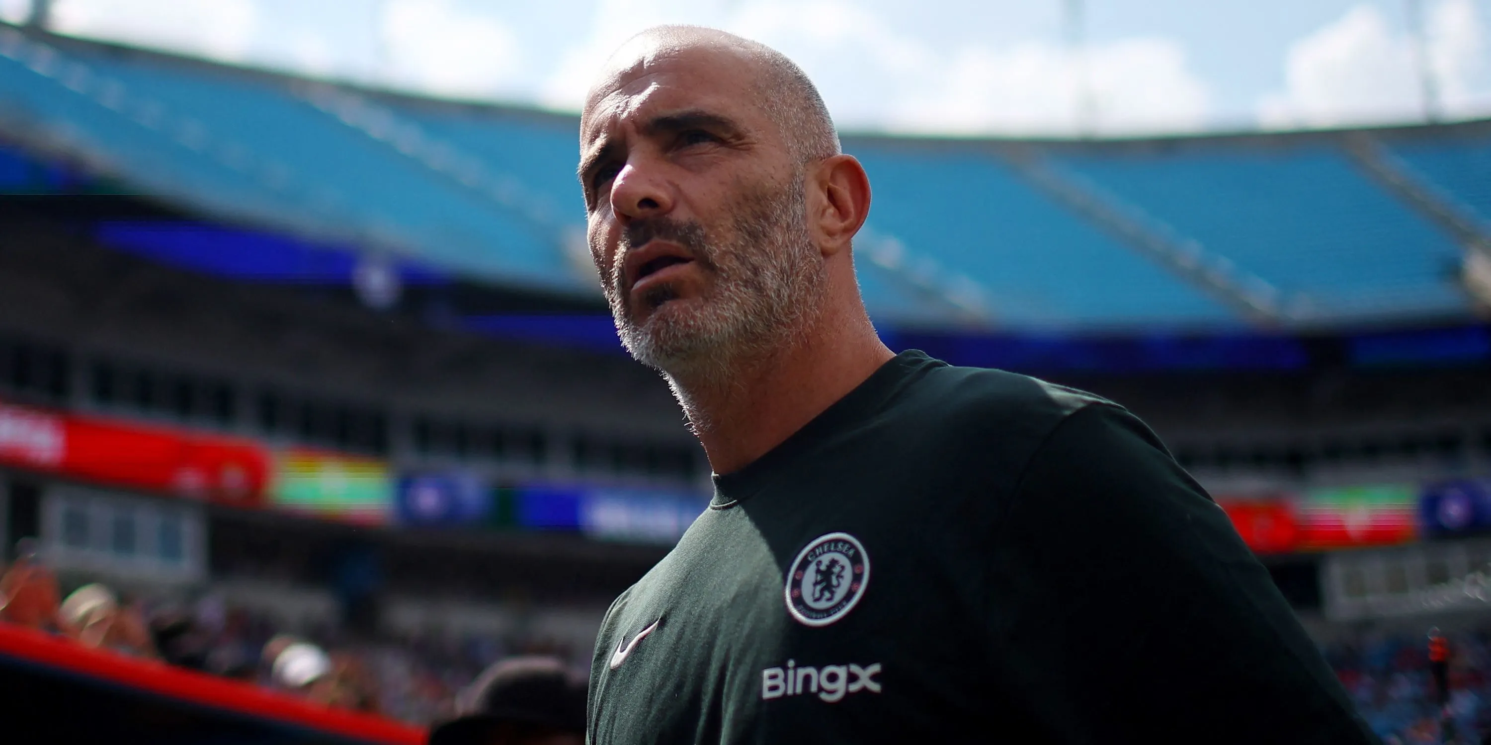 Huấn luyện viên Chelsea Enzo Maresca trước khi bắt đầu hiệp hai