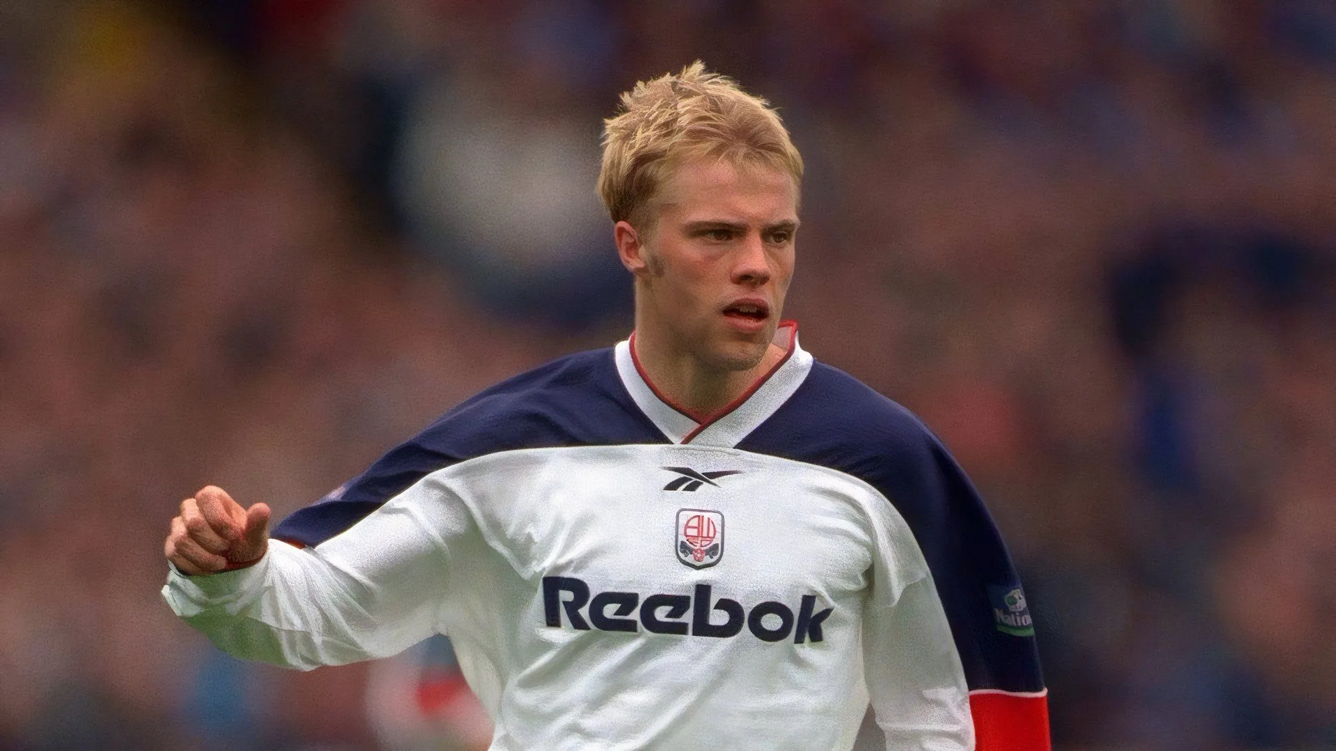 Huyền thoại Eidur Gudjohnsen trong màu áo Bolton Wanderers thời đỉnh cao