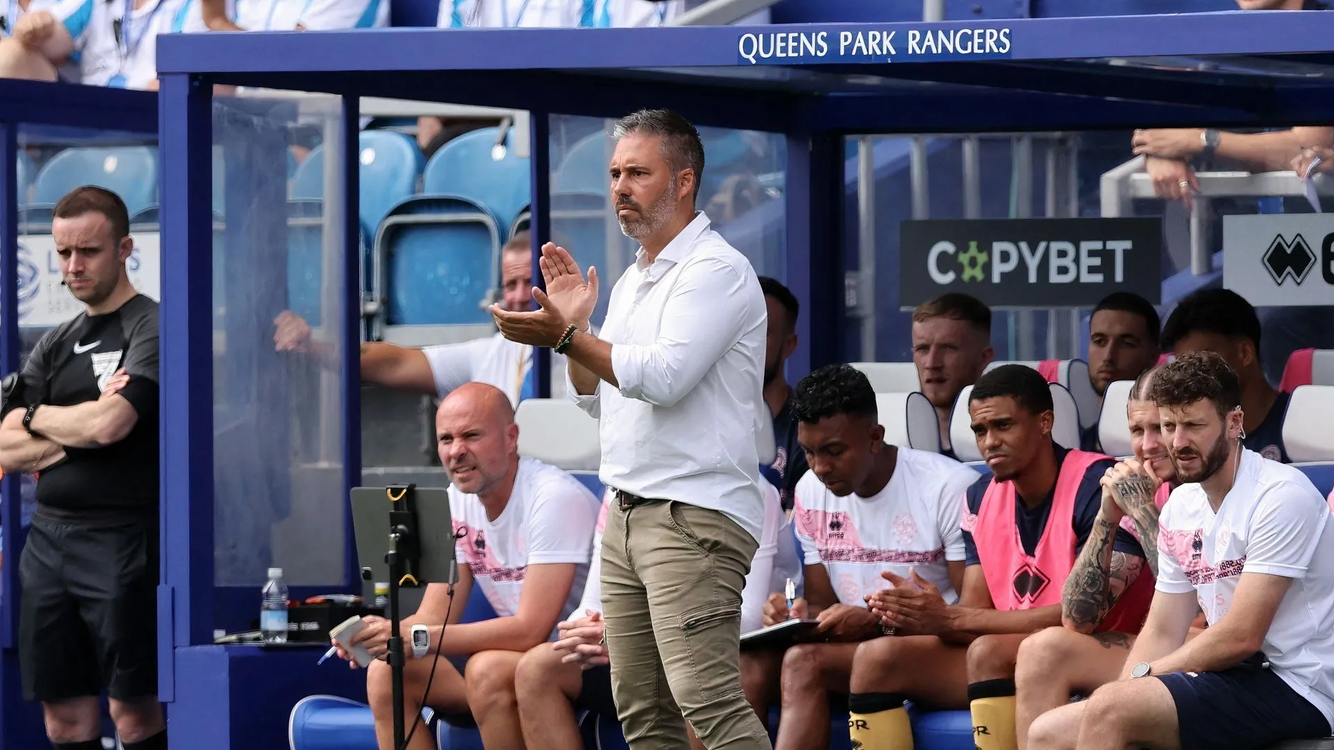 Marti Cifuentes trên sân Loftus Road trong thời gian dẫn dắt QPR