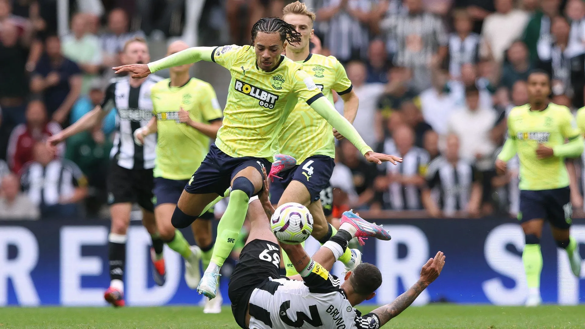 Samuel Edozie, mục tiêu chuyển nhượng của Club Brugge