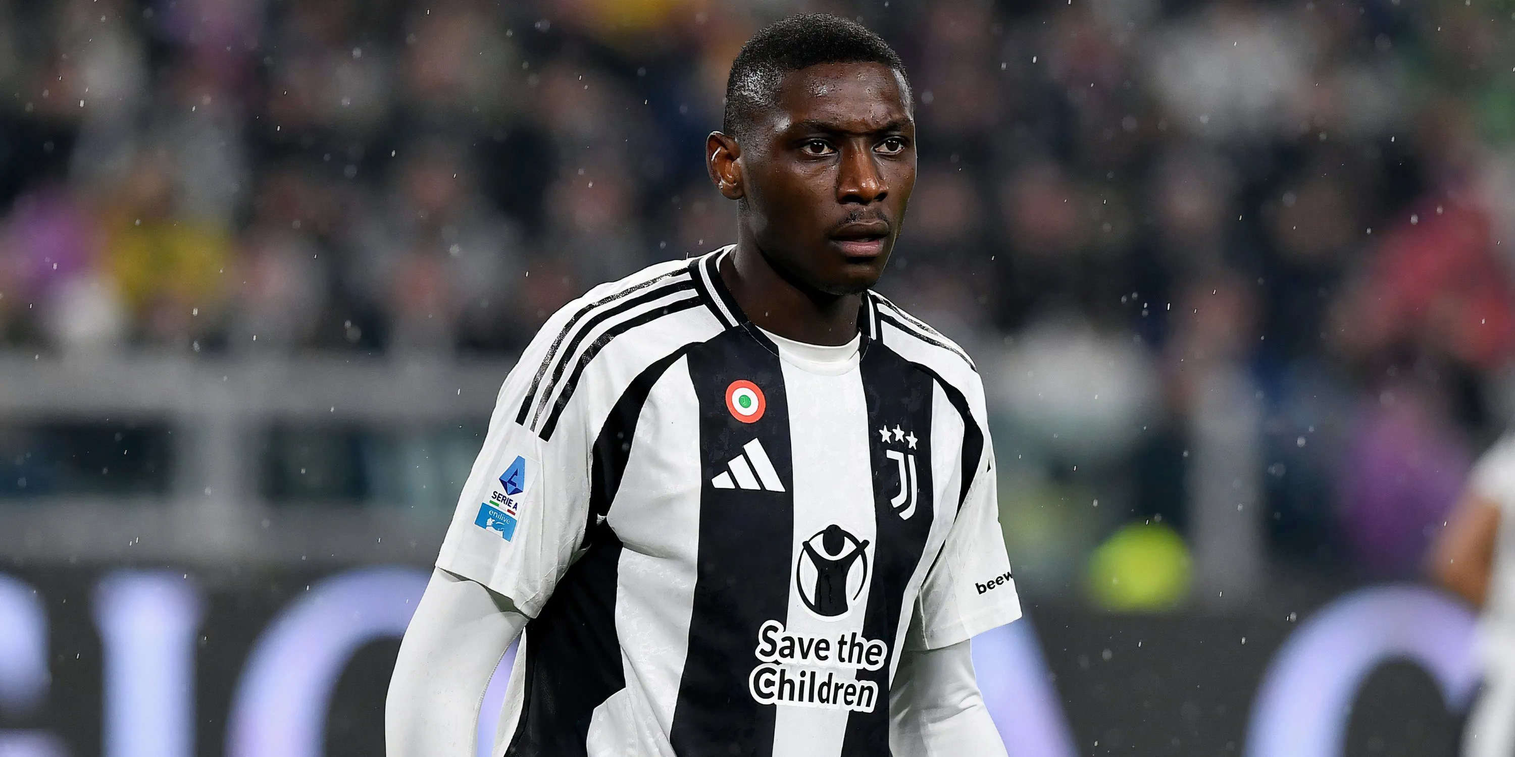 Tiền đạo Randal Kolo Muani trên sân tập, được dự đoán ngồi dự bị cho Tottenham trong trận đấu Champions League